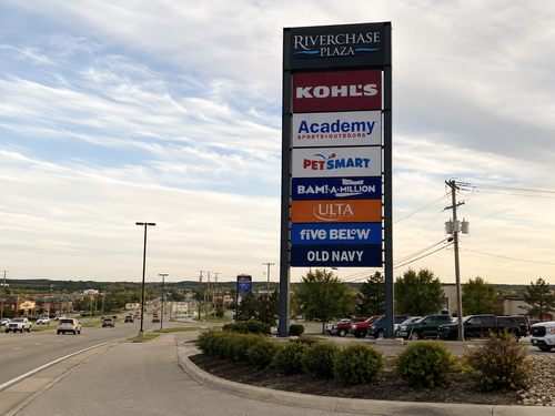 Pylon & Pole Signs